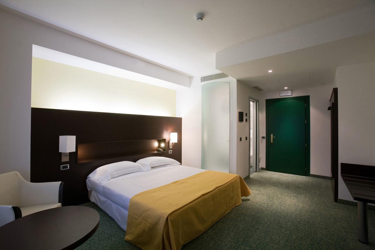 Hotel Senator Gorgonzola Eksteriør bilde