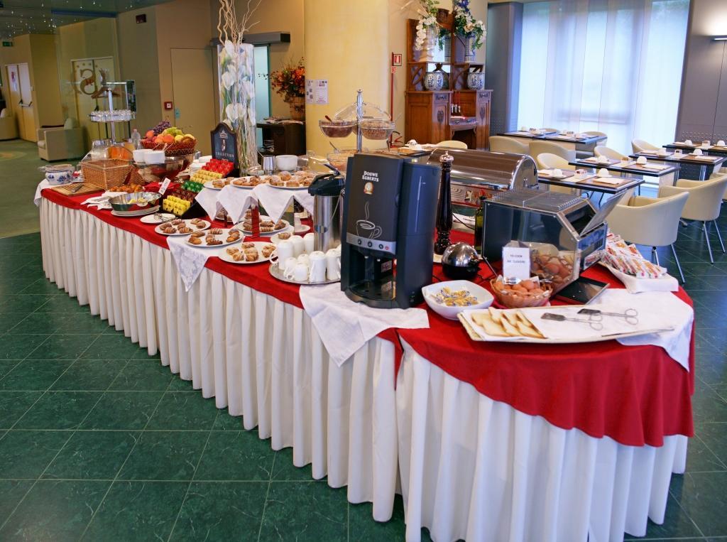 Hotel Senator Gorgonzola Eksteriør bilde